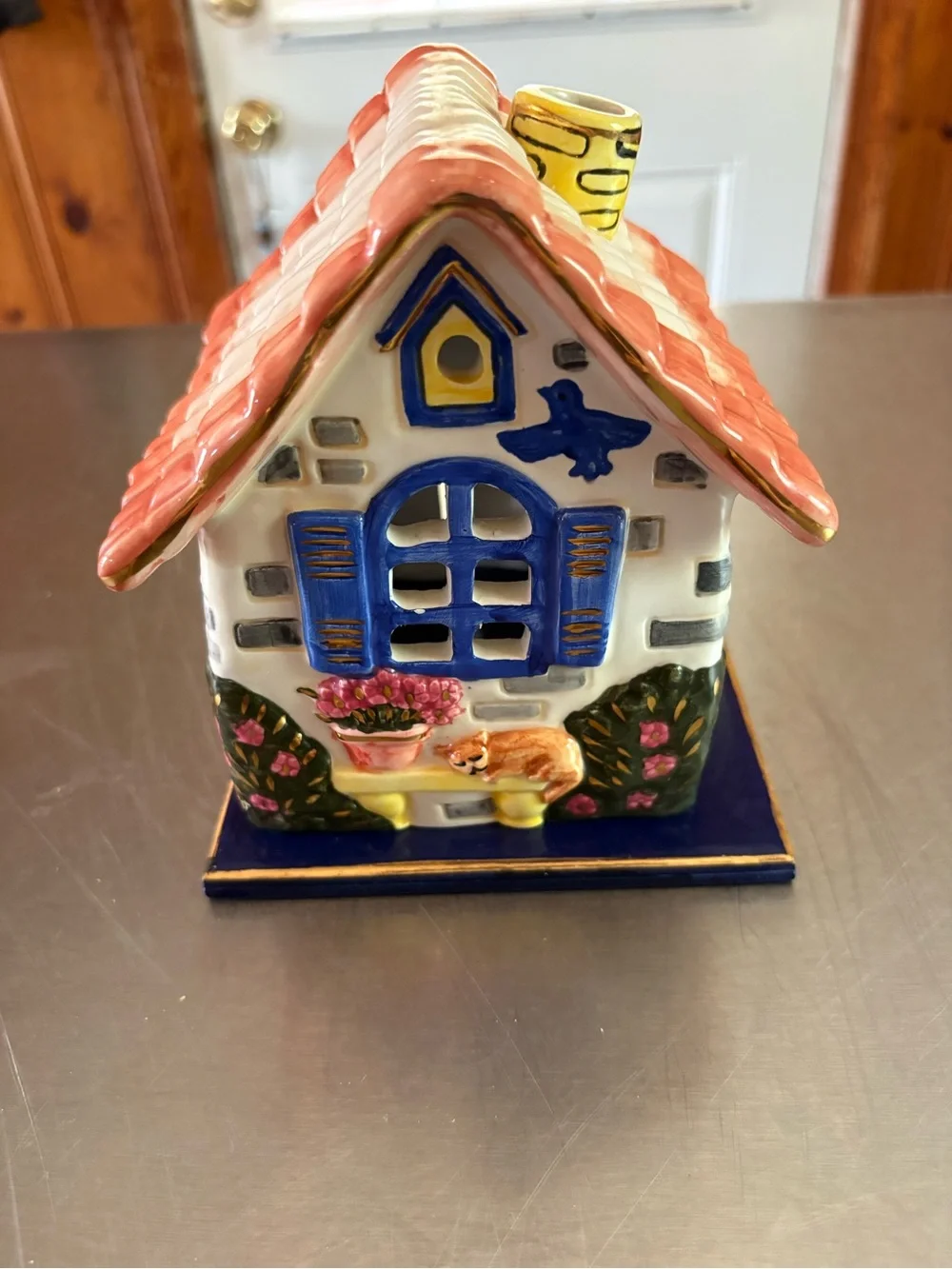 Cottage Cozy Ceramic Candle Holder La Patisserie with extra base for candle